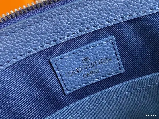 SAC LOUIS ZIPPÉ VUITTON PLAT 0624
